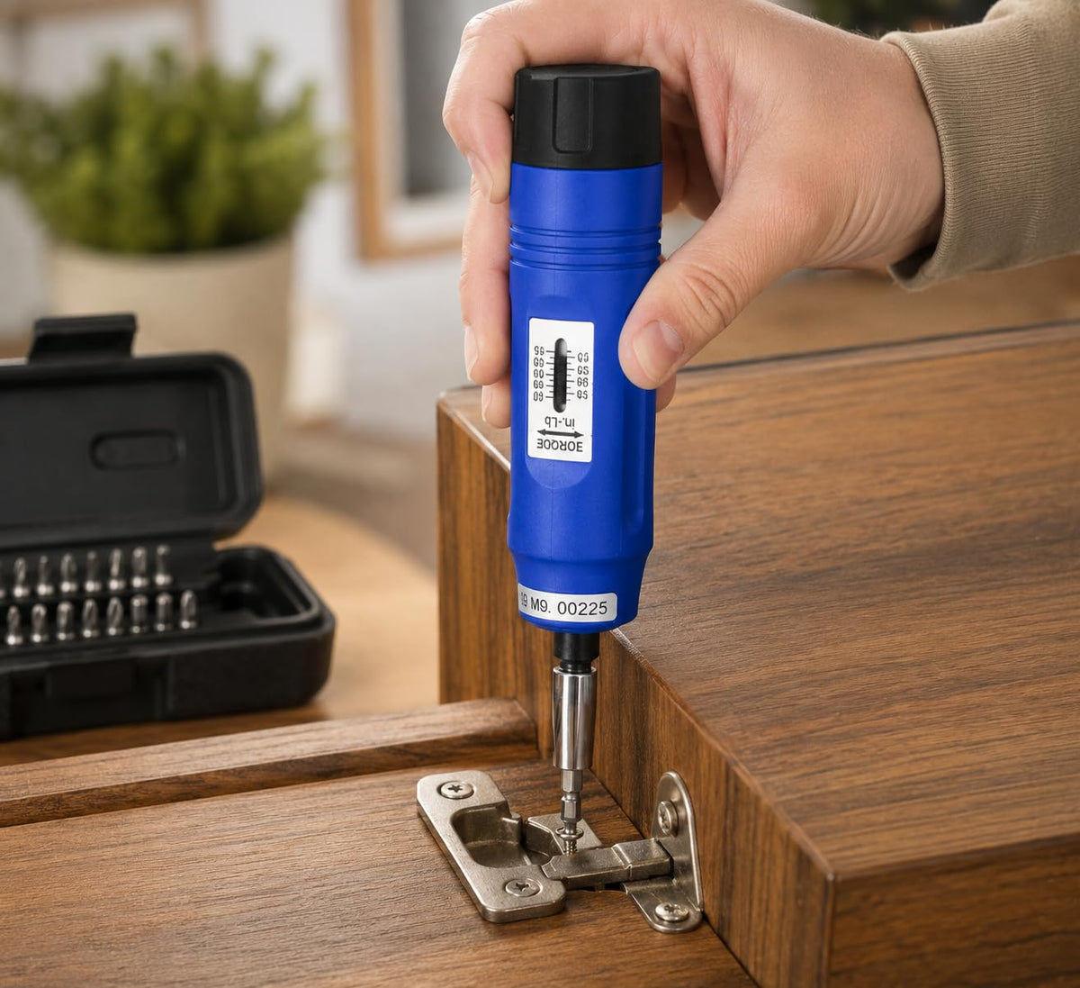 21-Piece Adjustable Torque Screwdriver Set 1/4-Inch Drive N1530
